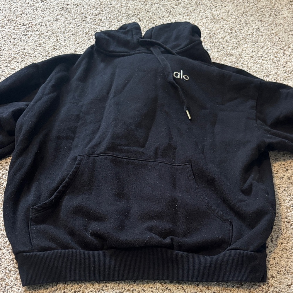 ALO Yoga Men's Black Pullover Sweater